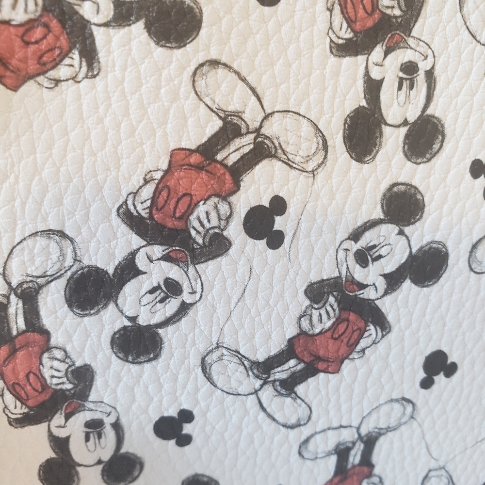 💝 Disney Mickey Mouse Weekender Monogram Bundle. - Picture 6 of 8